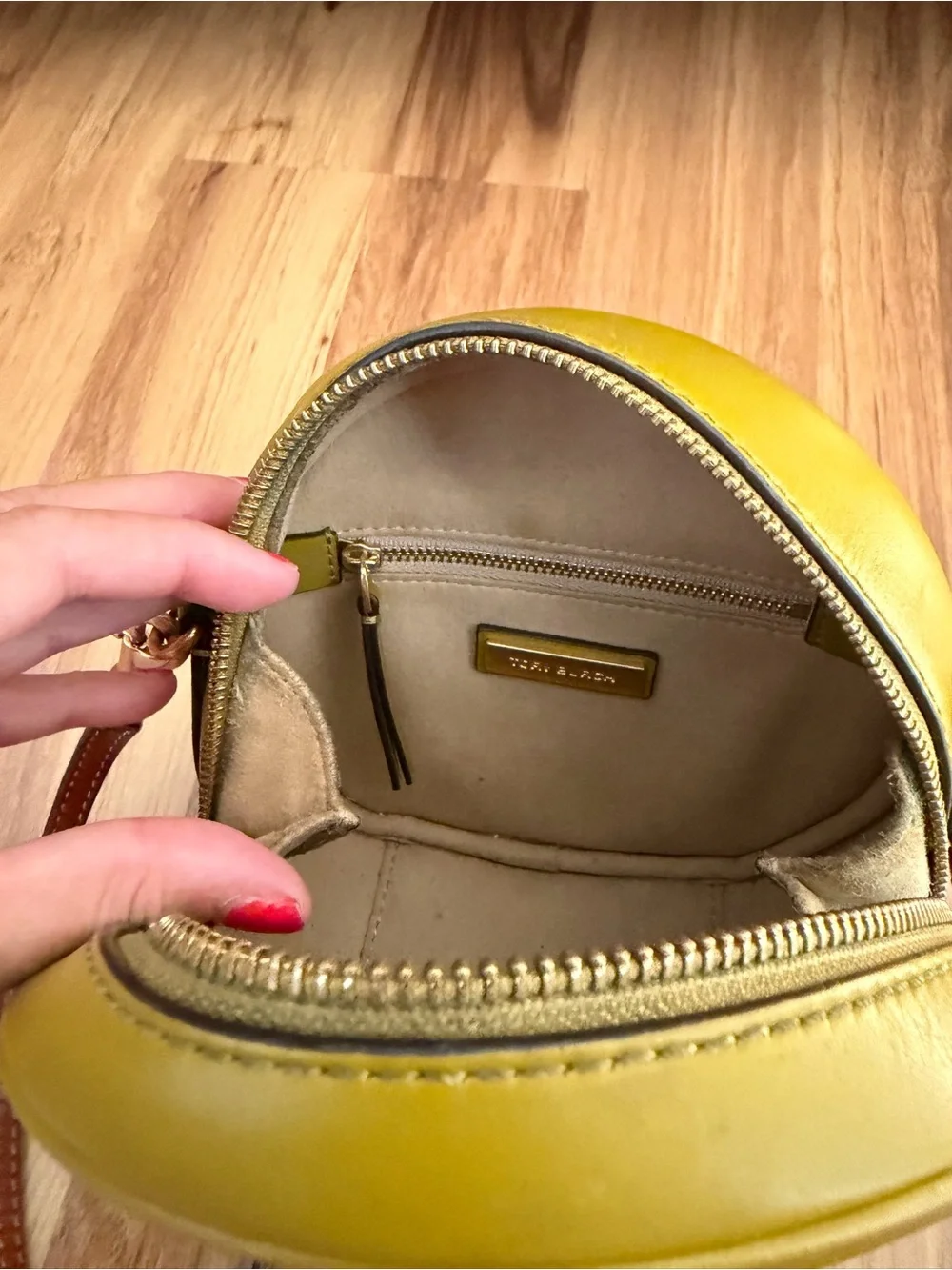 Tory Burch T Monogram Color-Block Circle Bag